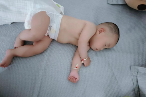 梅河口宝宝发烧可以吹空调吗